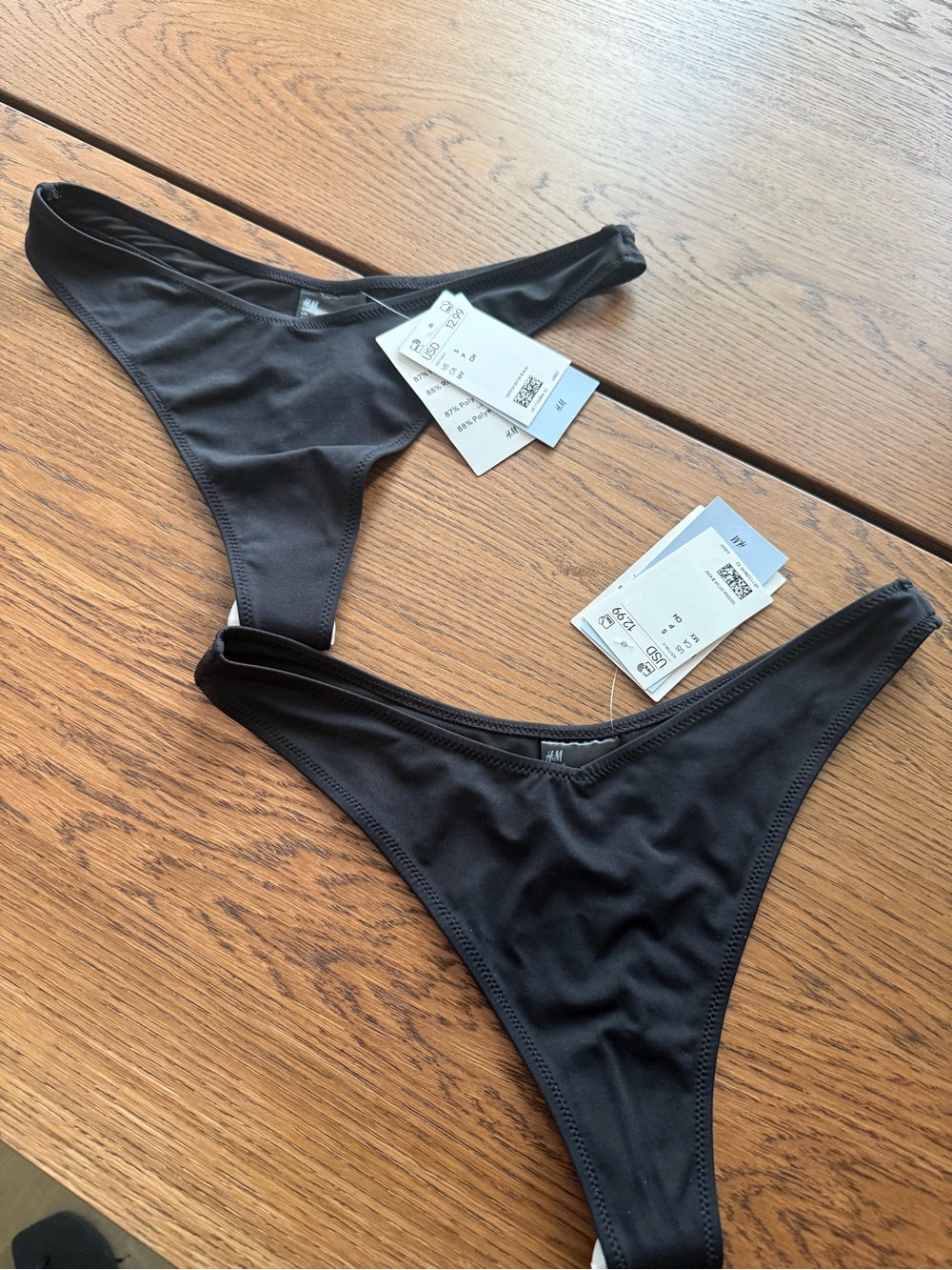 2 H&M Black Women's Thong bikinis 👙